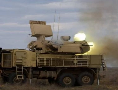 Ισραηλινά μαχητικά αεροσκάφη πλήττουν στόχους στην Δαμασκό - Απαντούν οι Σύροι με Pantsir-S1 (βίντεο)